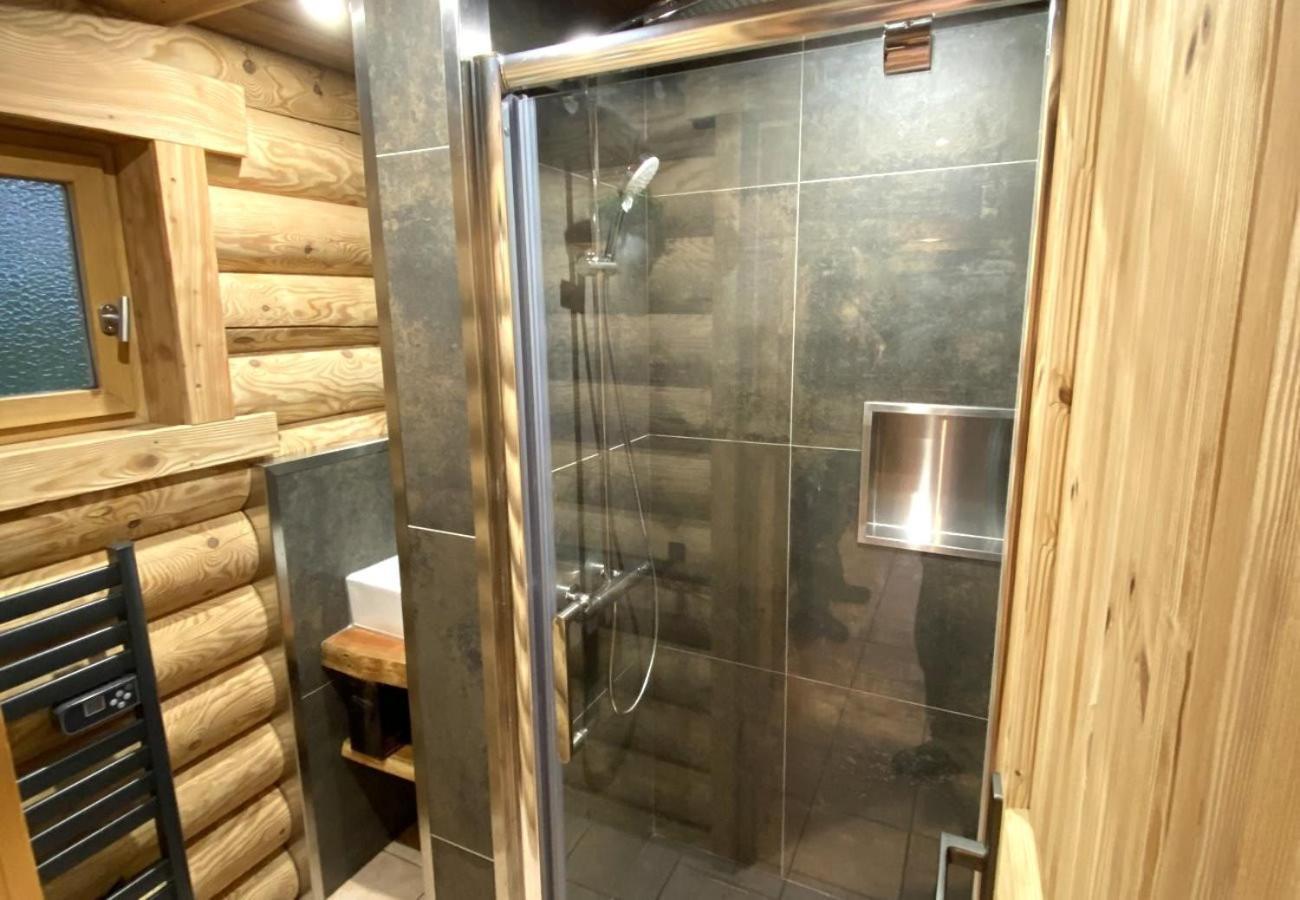 Chalet L'ours Noir En Rondins